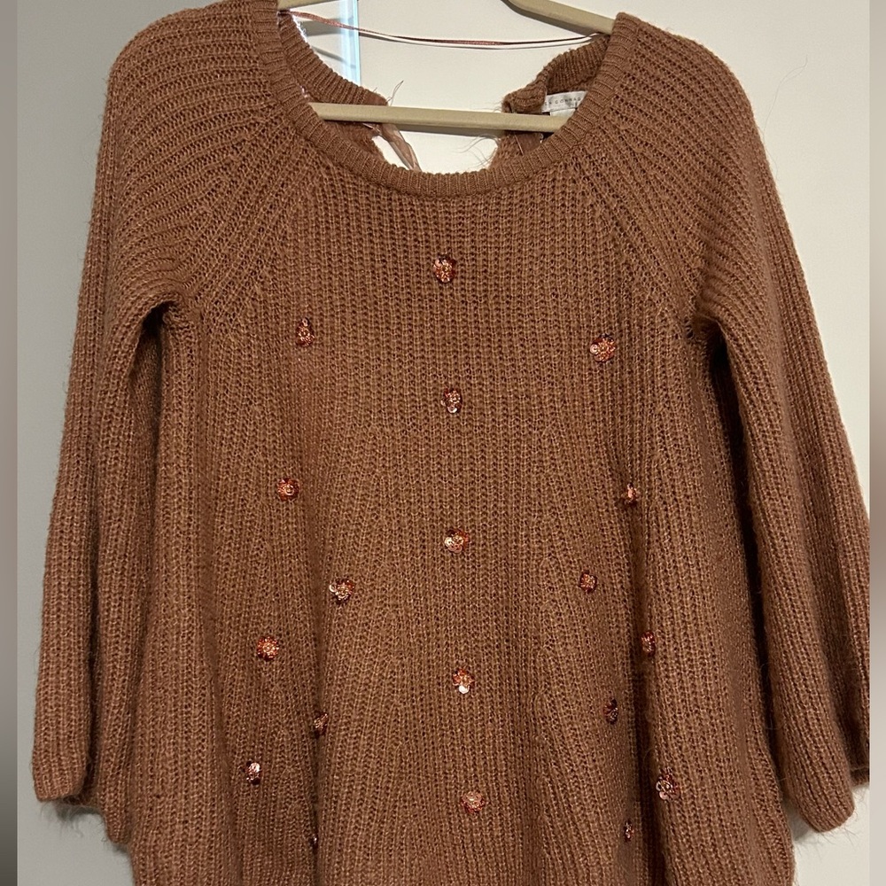 Women’s sweater
